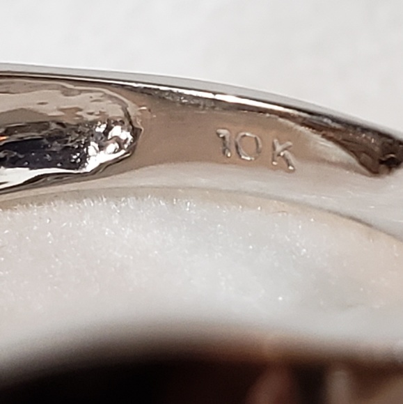 Special! Solid 10kt Wt Gold, Diamond & Aquamarine - Picture 6 of 8